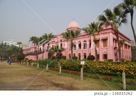 バングラデシュ　アッシャン・モンジル 136835262