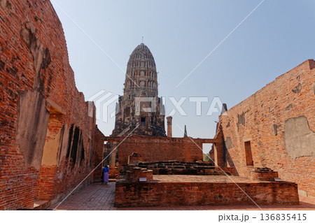 タイ　アユタヤ遺跡　ワット ラーチャブーラナ 136835415