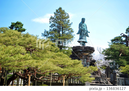 兼六園の日本武尊像 136836127