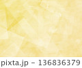 抽象的な水彩グラデーション背景 幾何学的な光の乱反射 イエロー 136836379