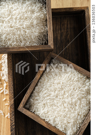 Long-grain rice Long-grain rice 136836503