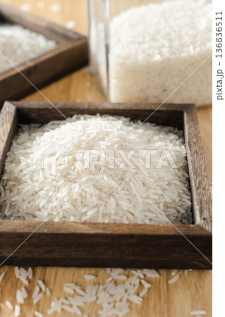 Long-grain rice 136836511