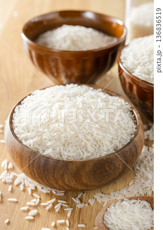 Long-grain rice 136836519