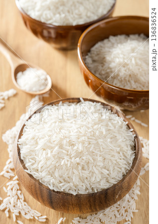 Long-grain rice Long-grain rice 136836524