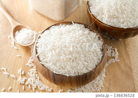 Long-grain rice Long-grain rice 136836528