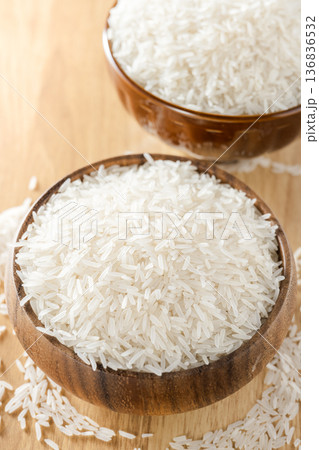 Long-grain rice 136836532