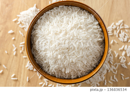 Long-grain rice 136836534