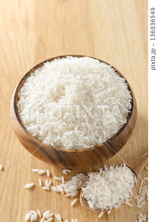 Long-grain rice Long-grain rice 136836549