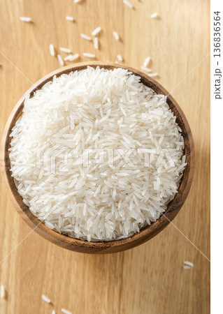 Long-grain rice 136836564