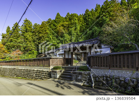 鳥海山蕨岡　上寺　宝泉坊　山形県遊佐町 136839504