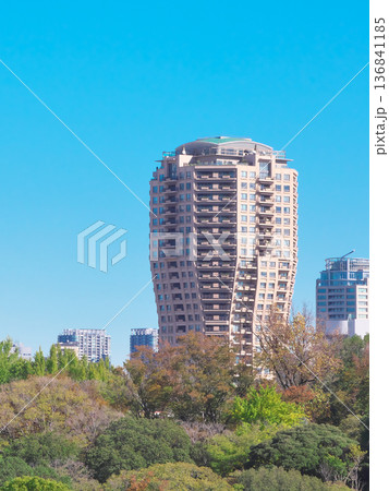 緑豊かな元麻布の高級マンション　 都市景観（2023年11月） 136841185