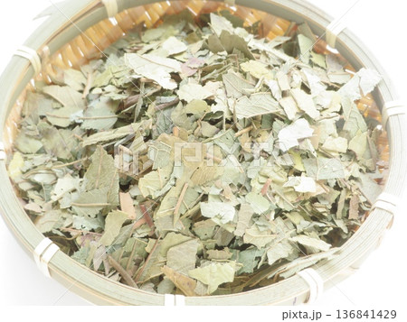 グアバ茶の茶葉 136841429