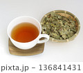 グアバ茶と茶葉 136841431