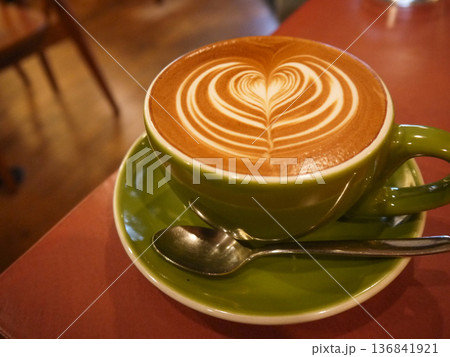 ラテアートがあるカフェ ラテアートがあるカフェ 136841921