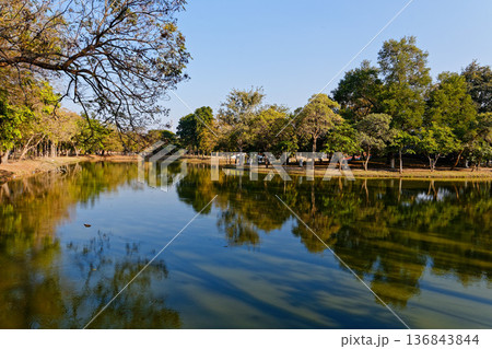 タイ　アユタヤ歴史公園 136843844
