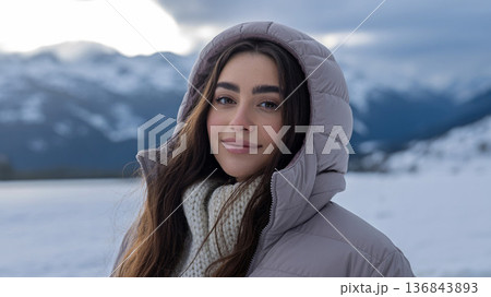 真冬の山に来ています 136843893