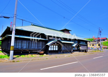 小樽市指定歴史的建造物 第62号　旧白鳥家番屋 136845337