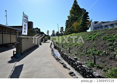 伊予国　松山市　国指定史跡「湯殿城」 136845519