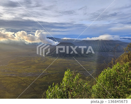 This is mount bromo in the morning.  136845673