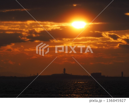 関西国際空港の夕景 136845927