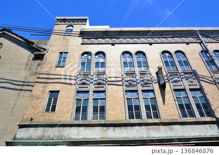 小樽市指定歴史的建造物 第81号 旧丸ヨ白方支店 小樽市指定歴史的建造物 第81号 旧丸ヨ白方支店 136846876