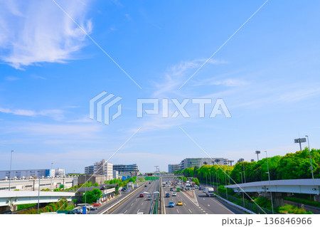 【東京都】5月・品川区の都市風景 136846966