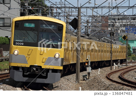 秋津~所沢を走行する 西武3000系 3009F 秋津~所沢を走行する 西武3000系 3009F 136847481