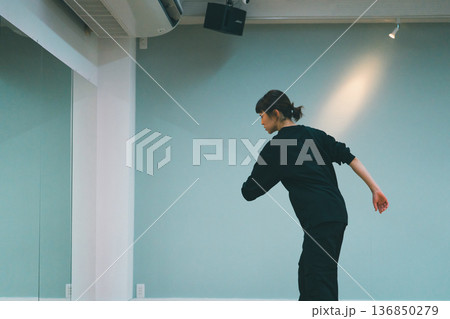 dance practice dance practice 136850279