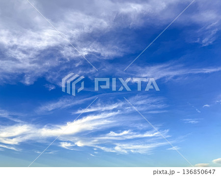 10月の空模様 10月の空模様 136850647
