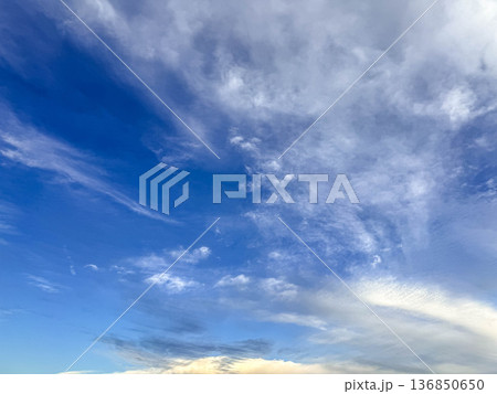 10月の空模様 10月の空模様 136850650