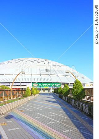 愛知県名古屋市、ナゴヤドームの風景 愛知県名古屋市、ナゴヤドームの風景 136852099