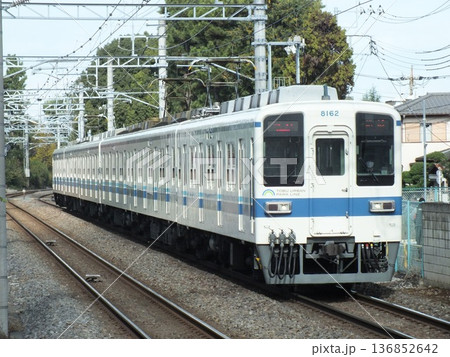 東武8000系(江戸川台駅にて撮影) 136852642