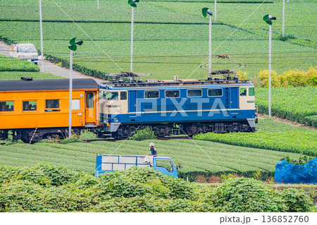 島田市の大井川鐡道の抜里駅周辺の風景(静岡県) 136852760