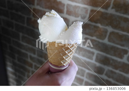 ジェラート(ワッフルコーン) ジェラート(ワッフルコーン) 136853006