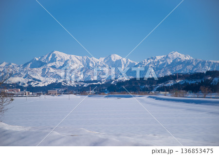 冬の越後三山 冬の越後三山 136853475