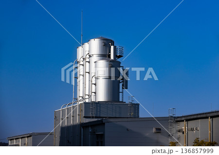工場設備　貯水槽 136857999