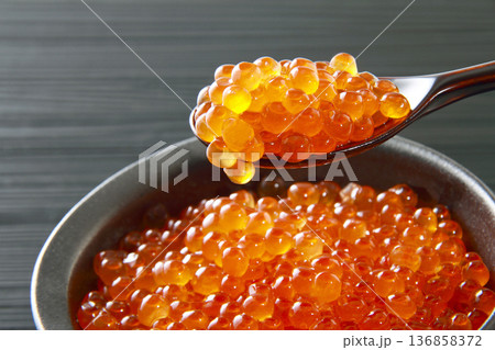 はらこ飯　いくら　筋子 136858372