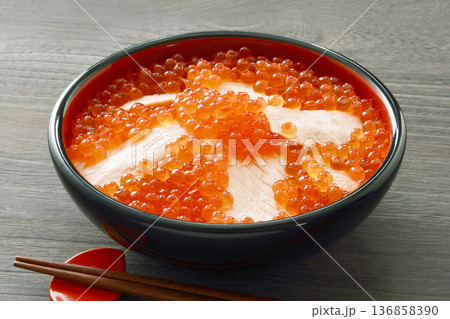 はらこ飯　いくら　筋子 136858390