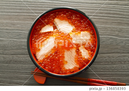 はらこ飯　いくら　筋子 136858393