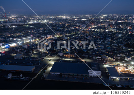 新潟市内の夜景 新潟市内の夜景 136859243