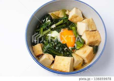 青梗菜と厚揚げ 青梗菜と厚揚げ 136859978