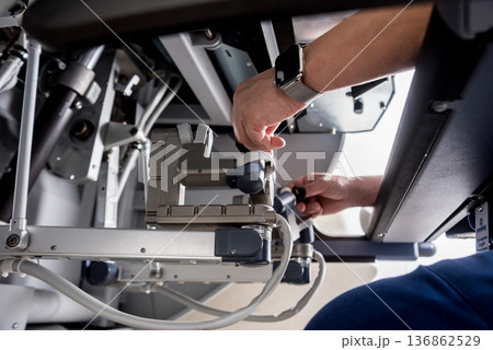 Modern surgical system. Medical robot. Minimally invasive robotic surgery. 136862529