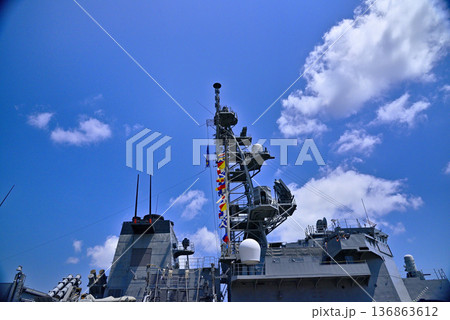 【神奈川】横須賀　海上自衛隊公開日のイージス艦 136863612