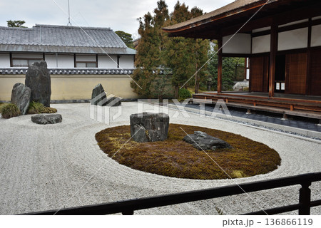 大徳寺塔頭龍源院 庭園 一枝坦(京都市北区) 大徳寺塔頭龍源院 庭園 一枝坦(京都市北区) 136866119