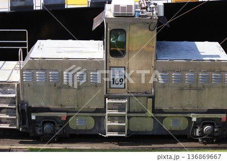 パナマシティ旧市街と近代高層ビル群が共存する中米の大都市景観 136869667