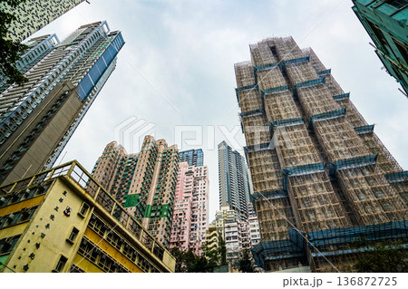 香港　路地裏 136872725