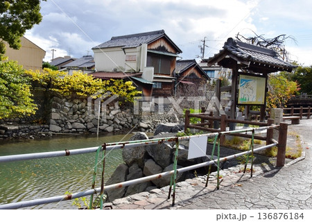 桑名市　桑名城城壁と堀川と歴史を語る公園 136876184