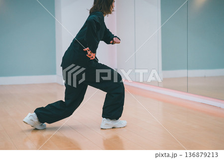 dance practice 136879213