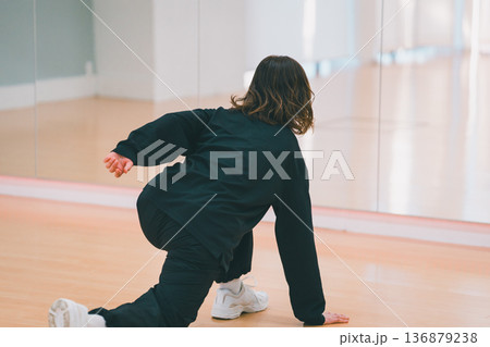 dance practice 136879238