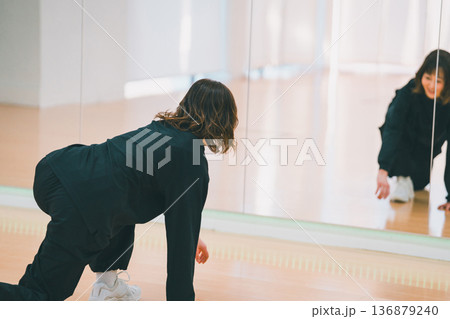 dance practice 136879240